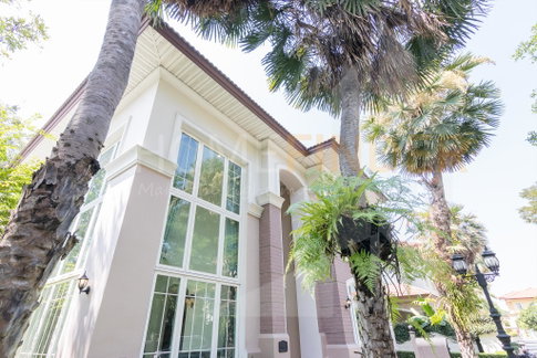 Crystal Park Village เลียบด่วน-รามอินทรา 3 bedrooms, for rent