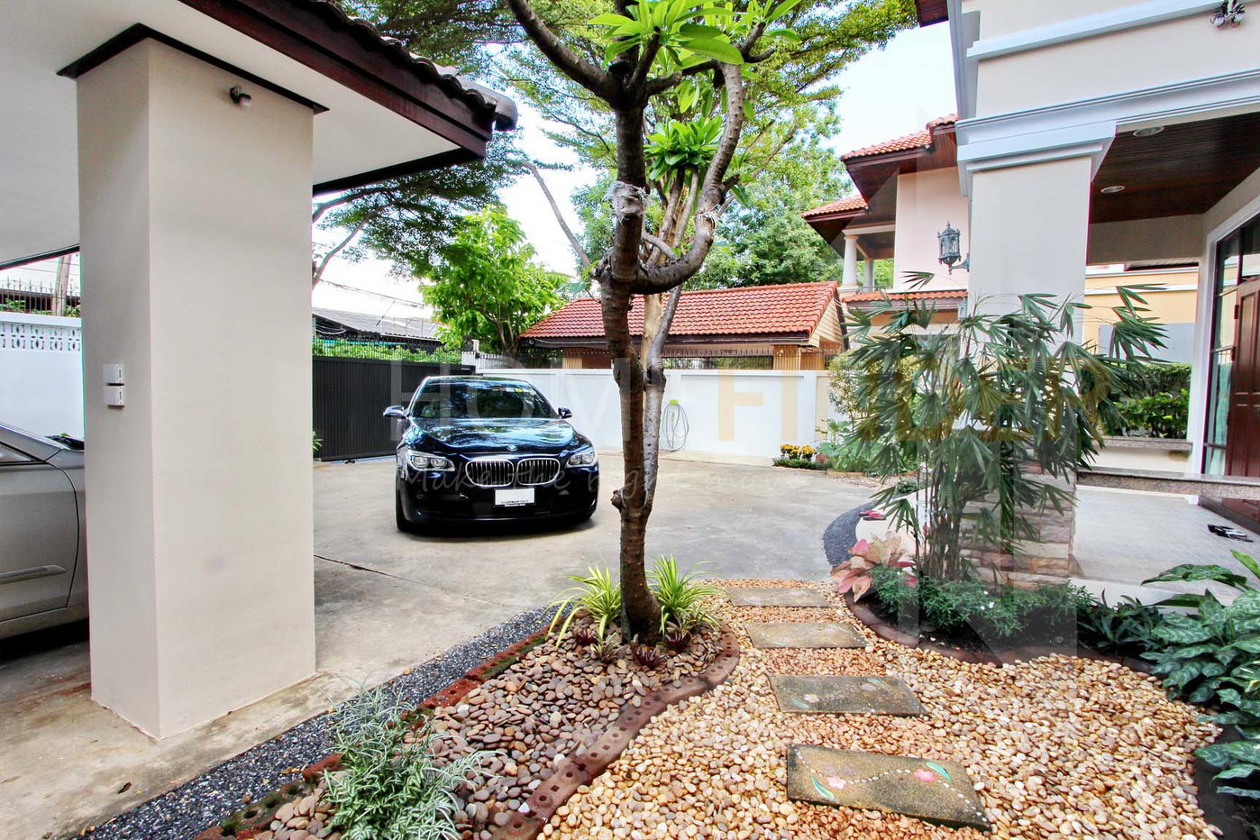 รูป House Sukhumvit 63 4 bedrooms, for rent - รูปที่ 14/14