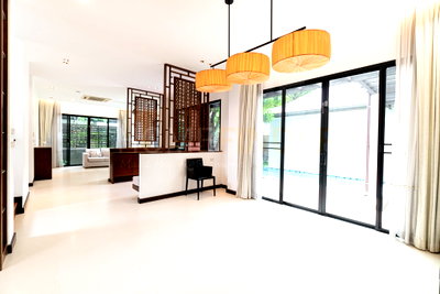 Houses for rent J Avenue Thonglor : Willow Sukhumvit 49 - Large house near Bumrungrad Hospital, Thonglor Bangkok 4 bedrooms, for rent
