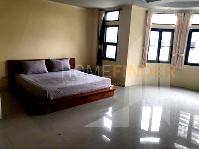 Houses for rent Tesco Lotus Srinakarindra : Townhouse 3 bedrooms, for rent