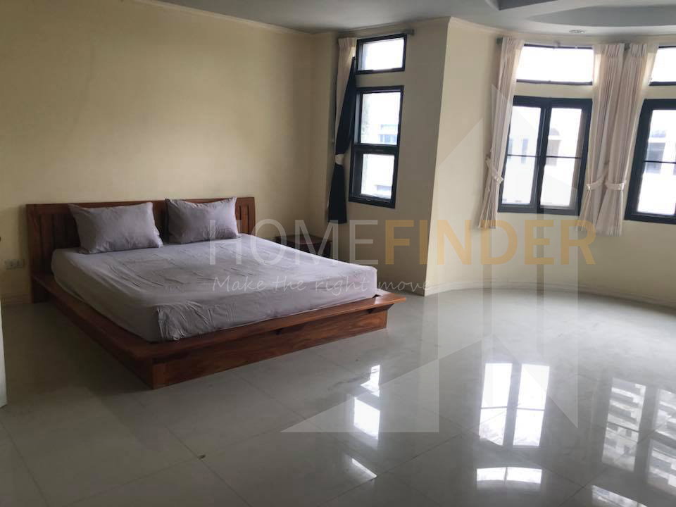 รูป Townhouse 3 bedrooms, for rent - รูปที่ 1/9