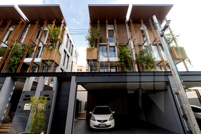 บ้านเดี่ยว กรุงเทพมหานคร : Alive Ekamai - Ramintra 3 bedrooms, for sale