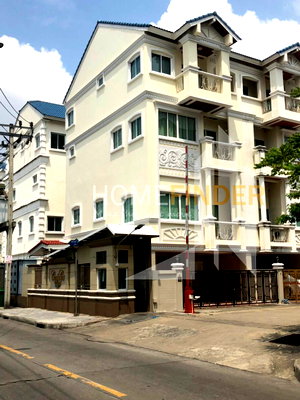 เช่าทาวน์โฮม ถนนสาธุประดิษฐ์ : Town Home (Nang Lin Gee Road) 3 bedrooms, for rent