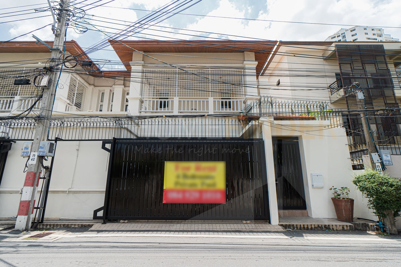 รูป House in Sukhumvit 31 4 bedrooms, for rent - รูปที่ 1/12