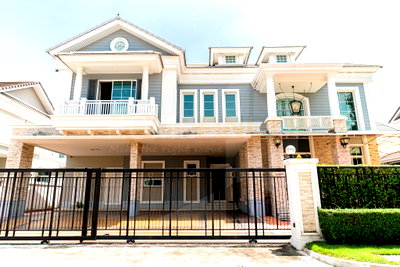 ขายบ้านเดี่ยว : Narasiri Bangna - Luxury 4 Bedroom House in Bang Na, Bangkok 4 bedrooms, for sale