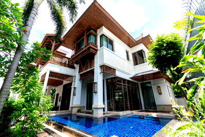 เช่าบ้านเดี่ยว เขตยานนาวา : L&H Villa Sathorn - Beautiful 4 Bedroom house and swimming pool Sathorn, Bangkok 4 bedrooms, for rent