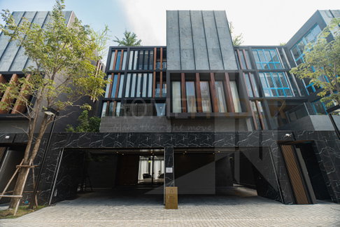 Bibury Village Srinakarin 4 bedrooms, for sale