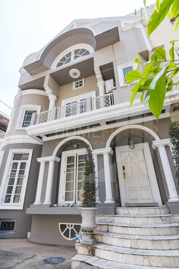 รูป Townhouse Soi Langsuan 4 bedrooms, for rent - รูปที่ 8/8