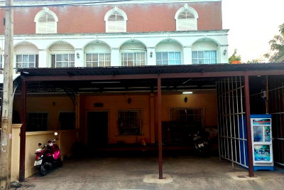 Townhouses for sale วิทยาลัยเทคนิคปทุมธานี : House for Sale a Townhome at Rangsit, Bang Phun size 51 sqw 128 sqm Near the Red Line Rangsit Station and Future Park Rangsit : EL24S-030 