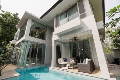 Hyde Park Vibhavadi 4 bedrooms, for sale
