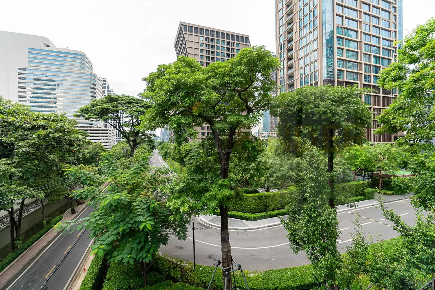 รูป Benviar Tonson Residence 6 bedrooms, for rent - รูปที่ 3/21