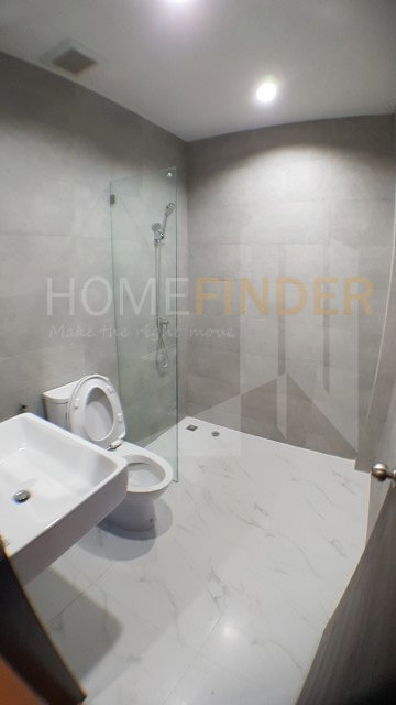 รูป Sriyan Townhome 5 bedrooms, for rent - รูปที่ 2/8