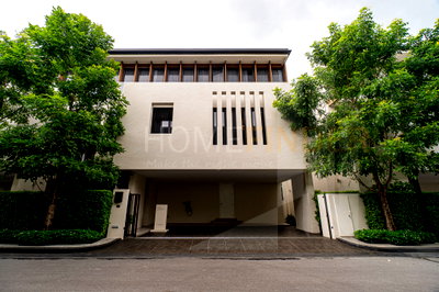 Houses for sale สถาบันเทคโนโลยีไทย-ญี่ปุ่น : Park Heritage Pattanakarn 4 bedrooms, for sale