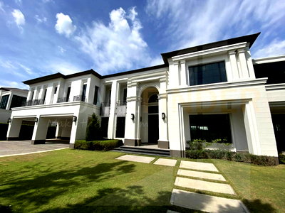 บ้านเดี่ยวให้เช่า : Baan Sansiri Pattanakarn - Spacious 5 bedroom luxury gated community house in Pattanakarn, Bangkok 5 bedrooms, for rent