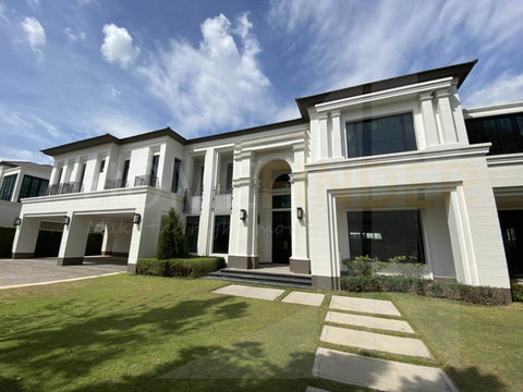 Baan Sansiri Pattanakarn - Spacious 5 bedroom luxury gated community house in Pattanakarn, Bangkok 5 bedrooms, for rent
