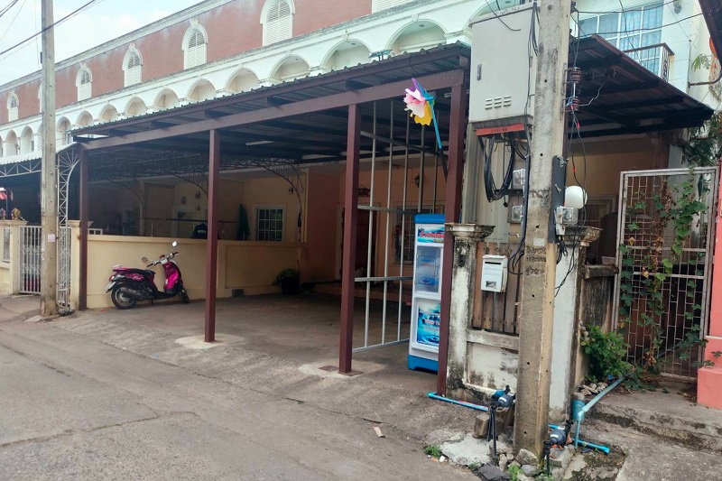 รูป ขาย บ้าน ทาวน์โฮม 2 ชั้น 2 หลังติดกัน รังสิต บางพูน 51 ตรว 128 ตรม 3 ห้องนอน ใกล้รถไฟฟ้าสายสีแดงสถานี รังสิต และ ฟิวเจอร์พาร์ค : EL24S-030  - รูปที่ 3/10