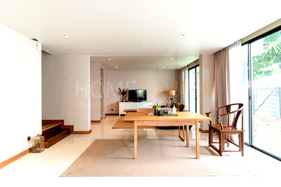 บ้านเดี่ยว กรุงเทพมหานคร : House near The Street Ratchada Mall - High end 4 bedroom house near Rama 9, Bangkok 4 bedrooms, for sale