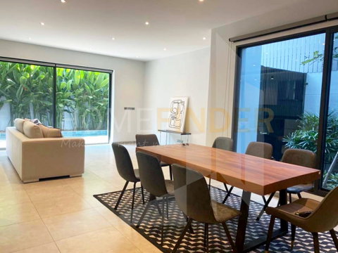 4 bed Single Detached House for sale with swimming pool - 4 bedroom Thonglor house for sale, Sukhumvit Bangkok 4 bedrooms, for sale