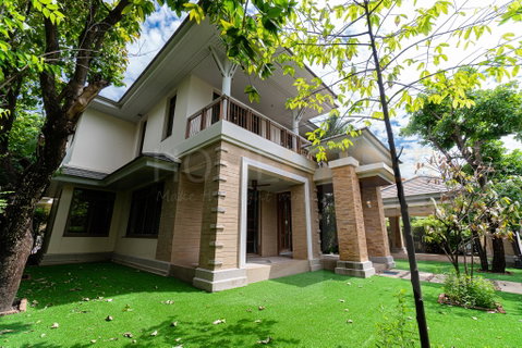 รูปภาพ Narasiri Pattanakarn, Bangkok 5 bedroom house with big Big Garden 5 bedrooms, for rent