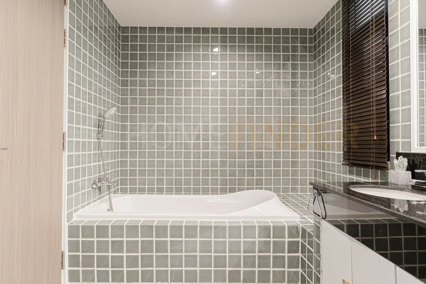 รูป Benviar Tonson Residence 3 bedrooms, for rent - รูปที่ 11/12