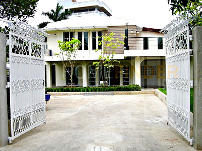 เช่าบ้านเดี่ยว เจ อเวนิว ทองหล่อ : House Sukhumvit 31 3 bedrooms, for rent