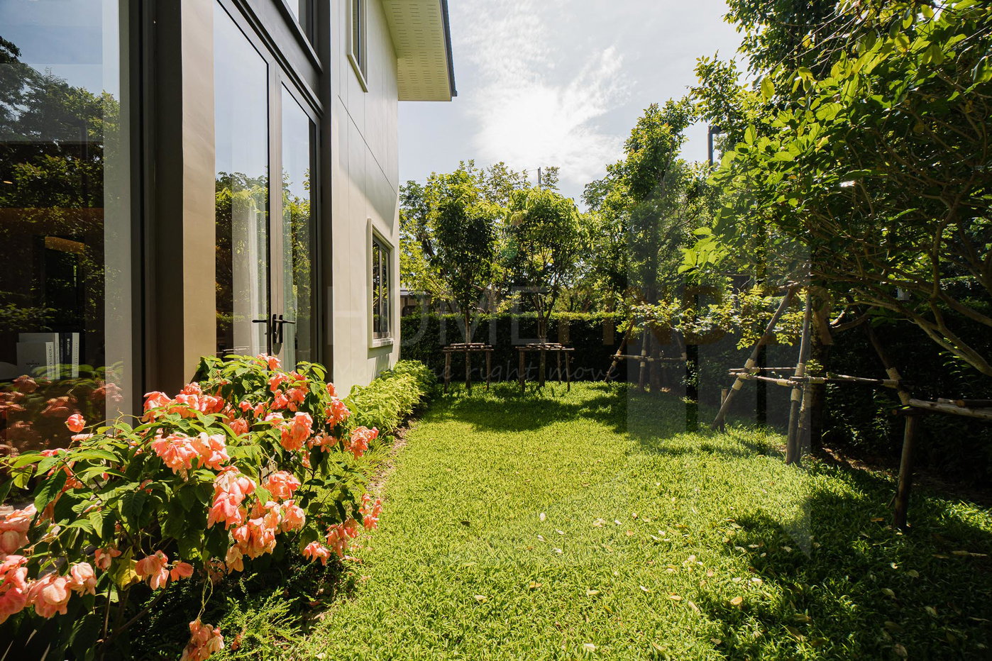 รูป The VALOR Ramintra 62 3 bedrooms, for sale - รูปที่ 3/23