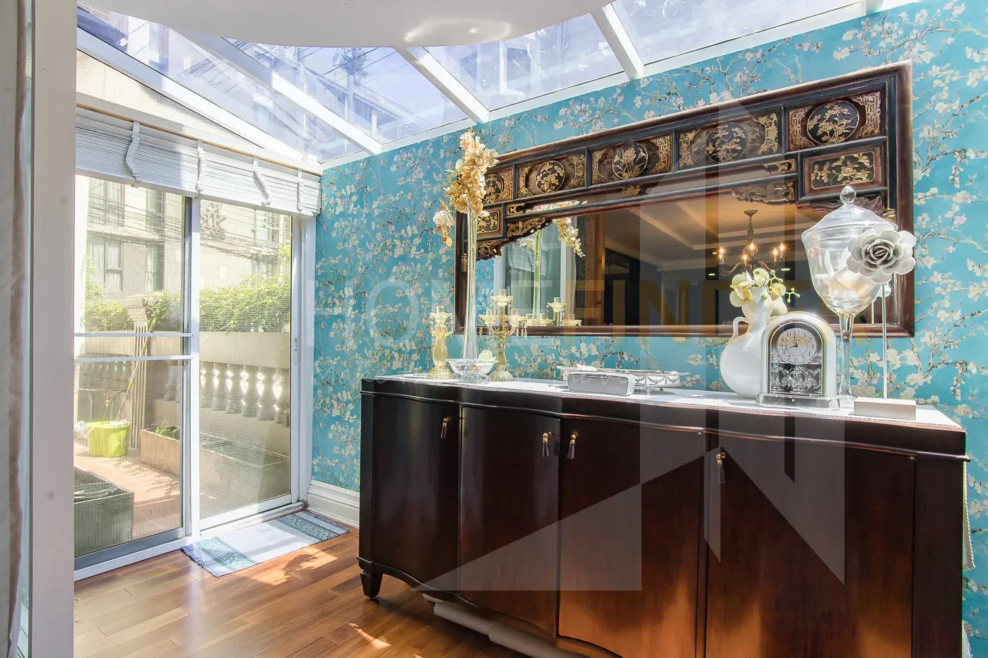 รูป Townhouse Soi Langsuan 4 bedrooms, for rent - รูปที่ 4/8