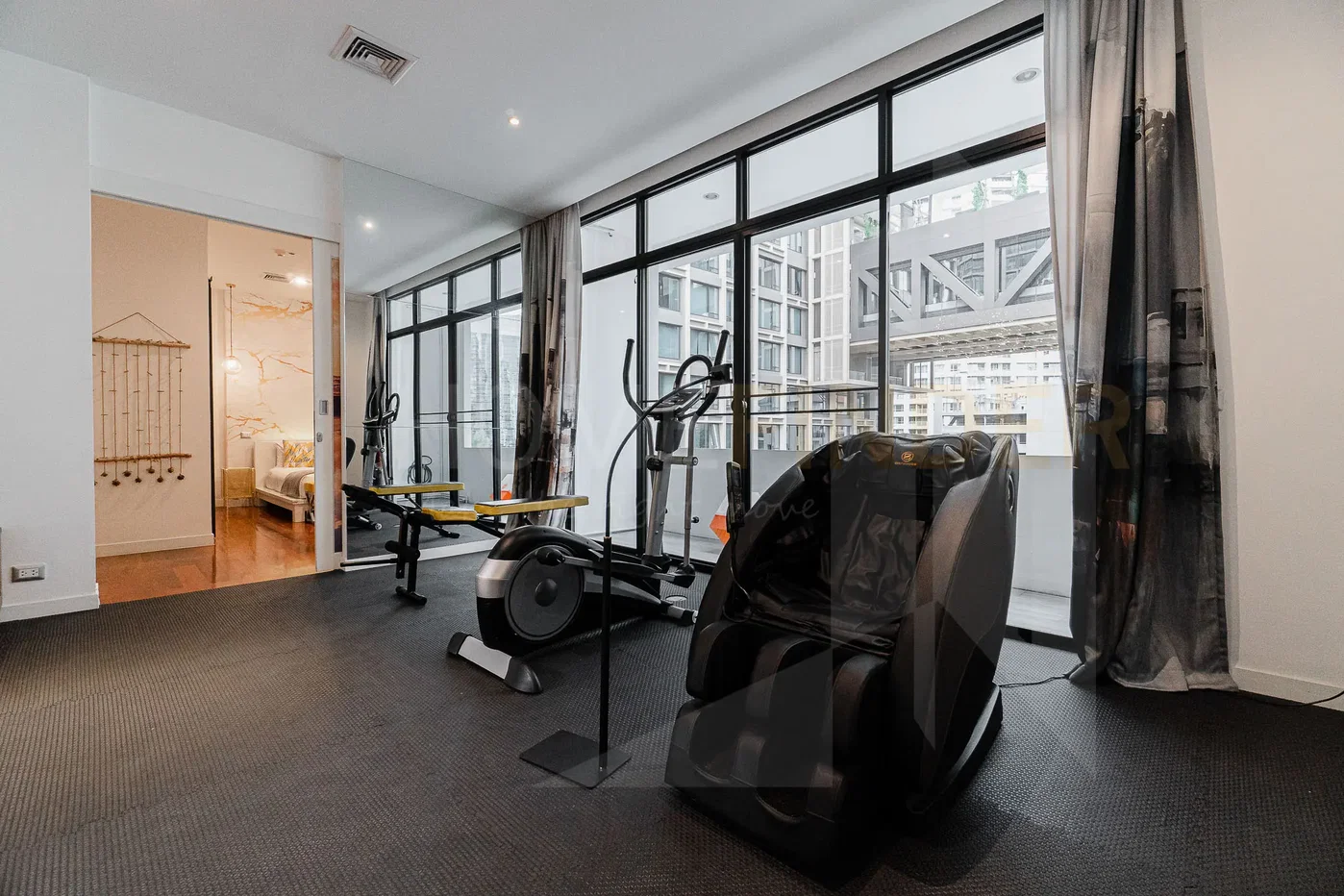รูป Benviar Tonson Residence 6 bedrooms, for rent - รูปที่ 4/18