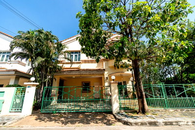 บ้านเดี่ยว วิทยาลัยนานาชาติราฟเฟิลส์ : Kanlapaphruek Srinakarin 3 bedrooms, for sale