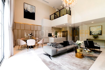 ทาวน์โฮม เขตวัฒนา : Quarter 31 5 bedrooms, for sale