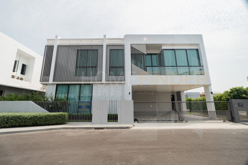 Artique Ramkhamhaeng 5 bedrooms, for sale