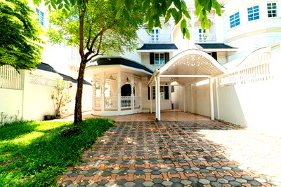 บ้านเดี่ยวให้เช่า : Fantasia Villa 2 4 bedrooms, for rent