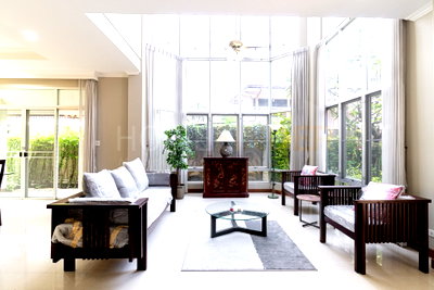 เช่าบ้านเดี่ยว วัน แบงค็อก   : 5 Bedroom House around Nana BTS- House at Nana, Sukhumvit Bangkok 5 bedrooms, for rent