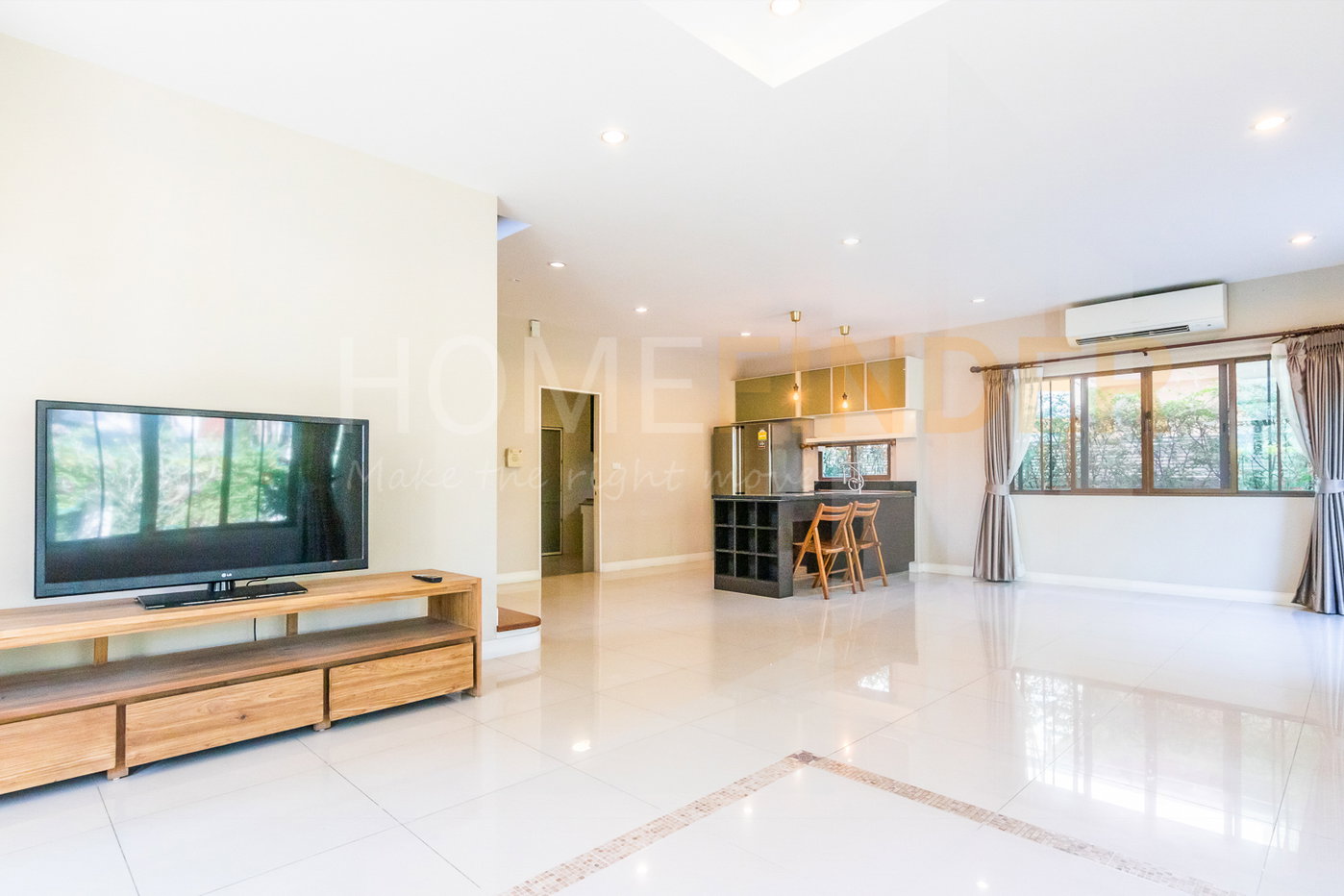 รูป Setthasiri Bangna-Wongwaen 3 bedrooms, for rent - รูปที่ 2/11