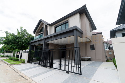 Bangkok Boulevard Srinakarin-Bangna, Modern Style, 4 bedrooms house 4 bedrooms, for sale