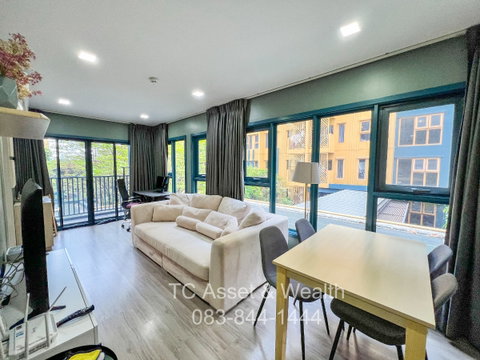 🔥 Urgent sale! 🔥The Base Sukhumvit 50, pool view room, 2 bedrooms, 56.29 sq m., fully furnished, closed kitchen, with bathtub 🔥 only  5.39 mb🔥