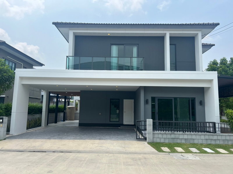 ขายบ้านเดี่ยว : ขายถูกกว่าเปิดโครงการ บ้านเดี่ยว เซนโทร บางใหญ่ หลังมุม 61.3 ตร.ว.ต่อเติมเต็มพื้นที่ คุ้มสุดในโครงการ  