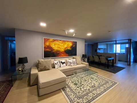 LTH10217 – Pearl Garden Condo FOR RENT size 175 Sq. m. 3 beds 2 baths Near BTS Chongnonsi Station ONLY 75k/month