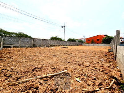 ที่ดิน ถนนเทพกุญชร 1 ปทุมธานี : ขาย ที่ดินเปล่า 204 ตร.วา ซ.เทพกุญชร 40/2 คลองหนึ่ง ปทุมธานี ถมแล้ว ตรงข้ามนวนคร