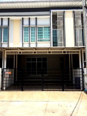Townhouses for sale : sale with tenant, Townhouse: Pleno Tiwanon-Chaengwattana: 2 floors, 3 bedrooms, 2 bathrooms, size 20 sq m, 124 sq m.