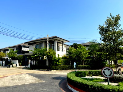 บ้านเดี่ยว ถนนพุทธมณฑล สาย 3 : ขายบ้านเดี่ยว 2 ชั้น หมู่บ้านซีรีน พุทธมณฑล สาย 3 บนที่ดิน 72 ตรว. แต่งครบ หน้าบ้านหันทิศเหนือ
