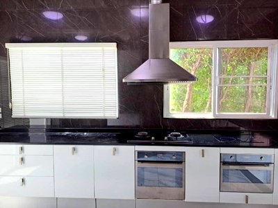 บ้านเดี่ยวให้เช่า : LTHC10240 – Luxury Single House FOR RENT in Rama 9 - Srinakarin size 441 Sq. m. 5 bed 7 bath near ARL Hua mark Station ONLY 250k/Month