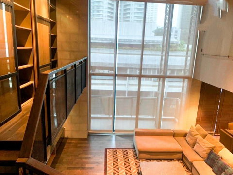 LTHC10261 – Rende Sukhumvit 23 FOR SALE size 311.56 Sq. m. 4 beds 3 baths Near BTS Asoke Station ONLY 44 MB