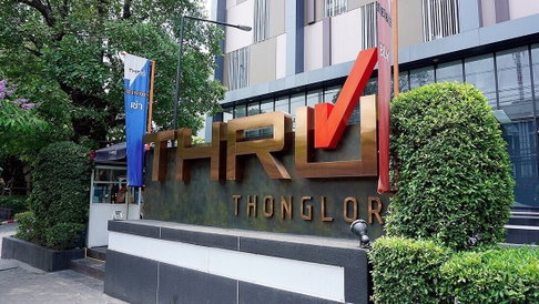 For sale Condo thru Thonglor 2Beds hight floor(S15-28809)