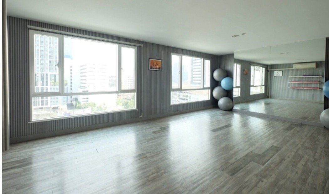 รูป For sale Condo thru Thonglor 2Beds hight floor(S15-28809) - รูปที่ 4/19