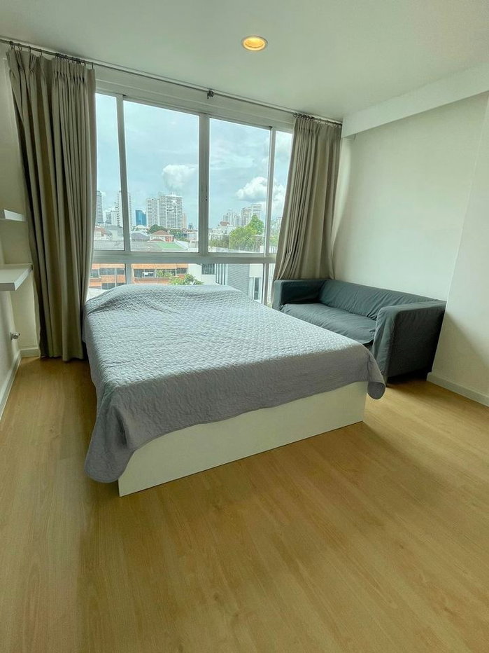 รูป DC01 ให้เช่าคอนโด D65 Condominium ห้องสวย เฟอร์ครบ ราคาพิเศษ - รูปที่ 1/9