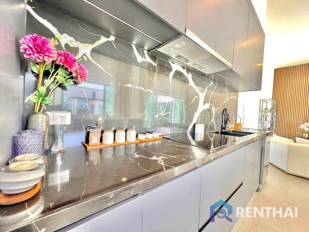 รูป บ้านพูลวิลล่าหรูในพัทยา - รูปที่ 8/24