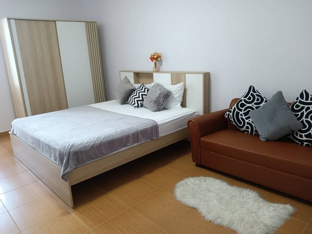 picture FOR SALE Pattanakarn Life Complex 770000 BAHT. - 1/13