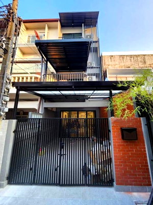 เช่าทาวน์โฮม วิทยาลัยพณิชยการอินทราชัย : 🔥🚀🍎□■ Townhome New Renovated Sukhumvit 65🍎🚀🔥 3 BR 4 BH  4 storeys for RENTAL ■□