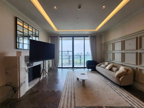 LTH10303 – The Residences at Sindhorn FOR SALE size 140 Sq. m. 2 beds 3 baths Near BTS Chidlom Station ONLY 33 MB